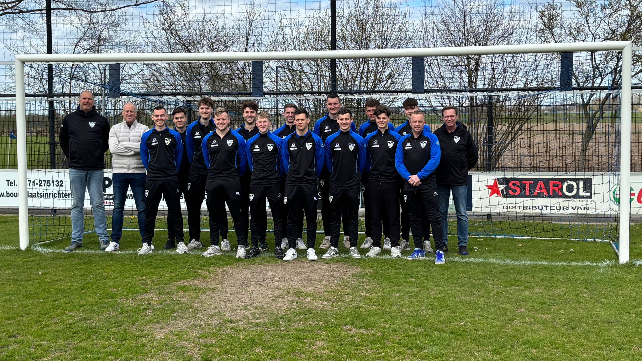 Nieuw trainingspak voor de Zaterdag 2 dankzij Starol BV